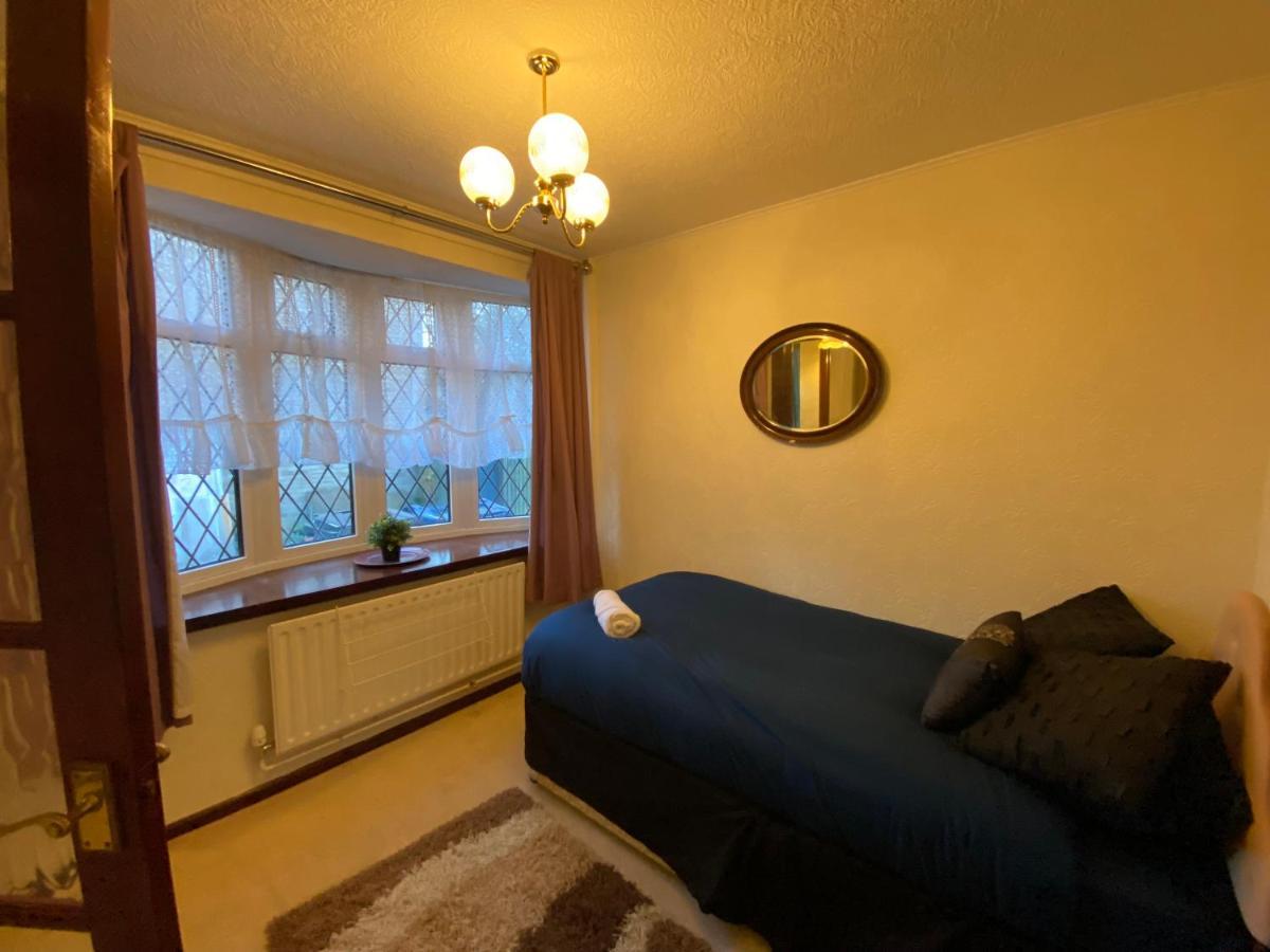 Serene 4Br In Harborne Close To Qe Hospital, Harborne Centre Birmingham Exterior photo